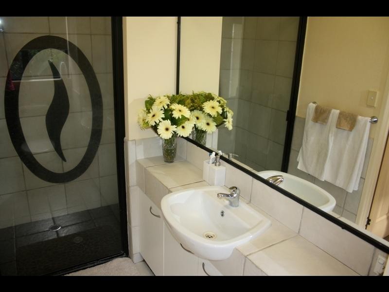 10 Jak Gee Close, Redlynch QLD 4870