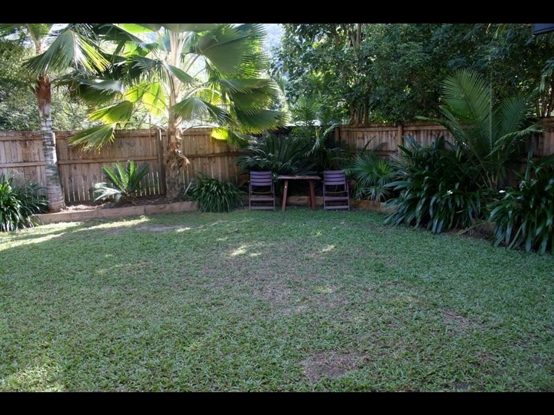 10 Jak Gee Close, Redlynch QLD 4870