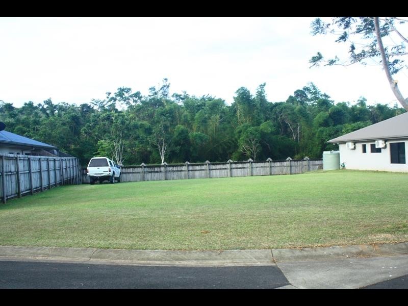 8 De Roma Close, Kanimbla QLD 4870