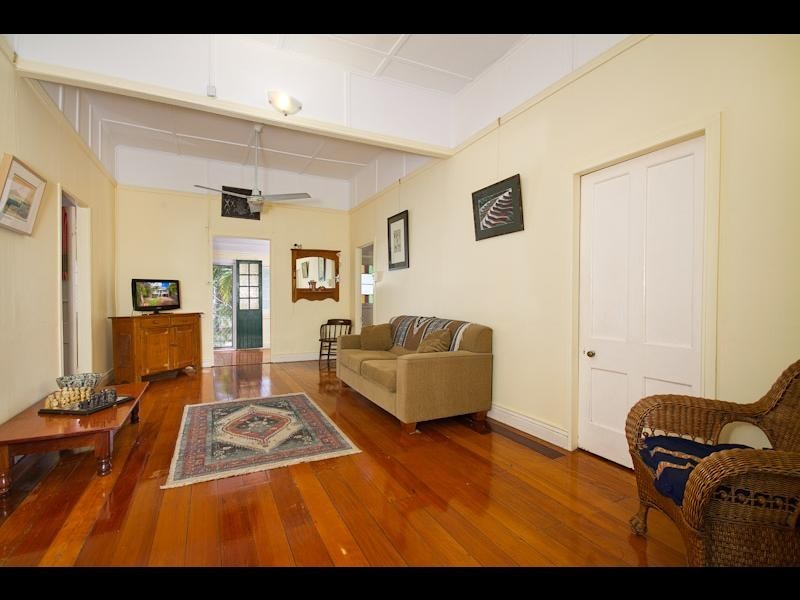 37 Cairns Street, Cairns North QLD 4870