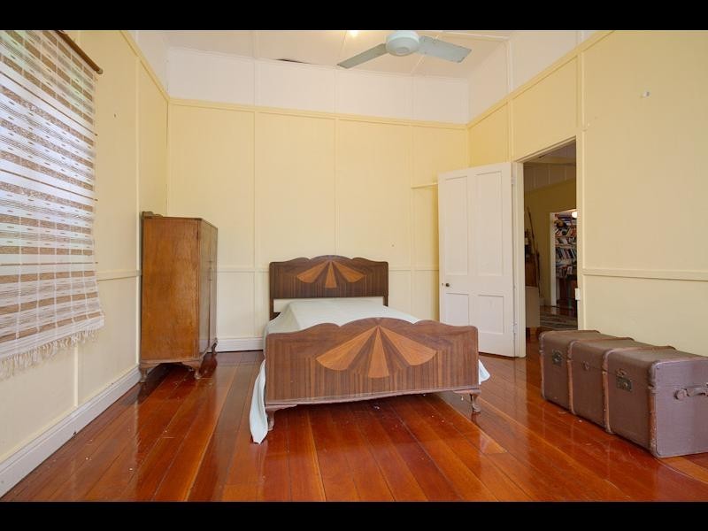 37 Cairns Street, Cairns North QLD 4870