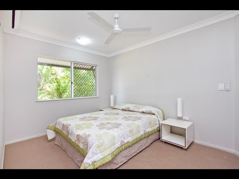 109 Callaghan Street, Mooroobool QLD 4870