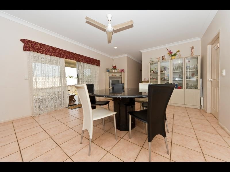 55 Summer Hill Drive, Mooroobool QLD 4870