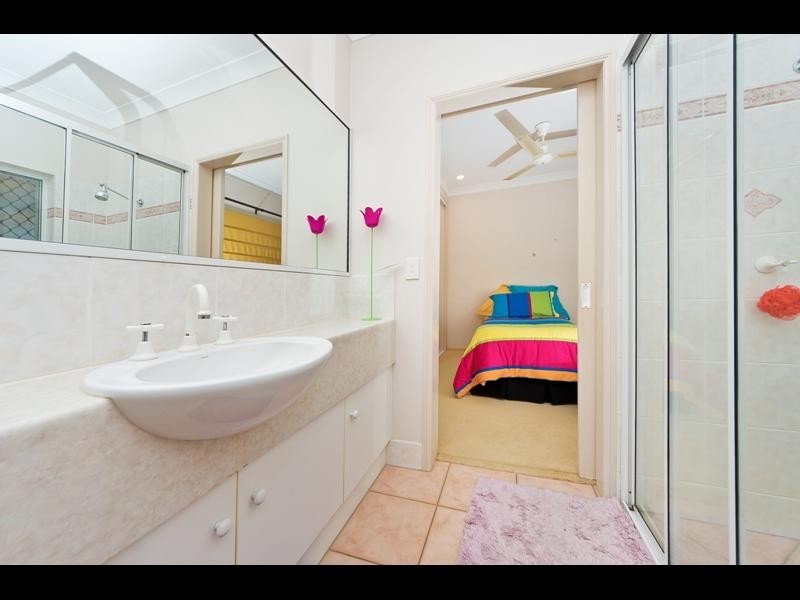 55 Summer Hill Drive, Mooroobool QLD 4870