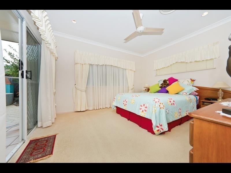 55 Summer Hill Drive, Mooroobool QLD 4870