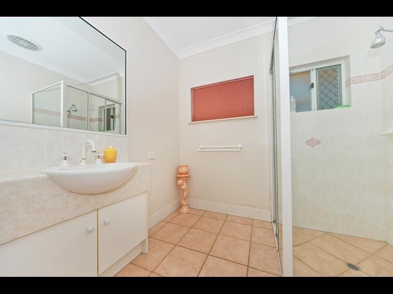 55 Summer Hill Drive, Mooroobool QLD 4870