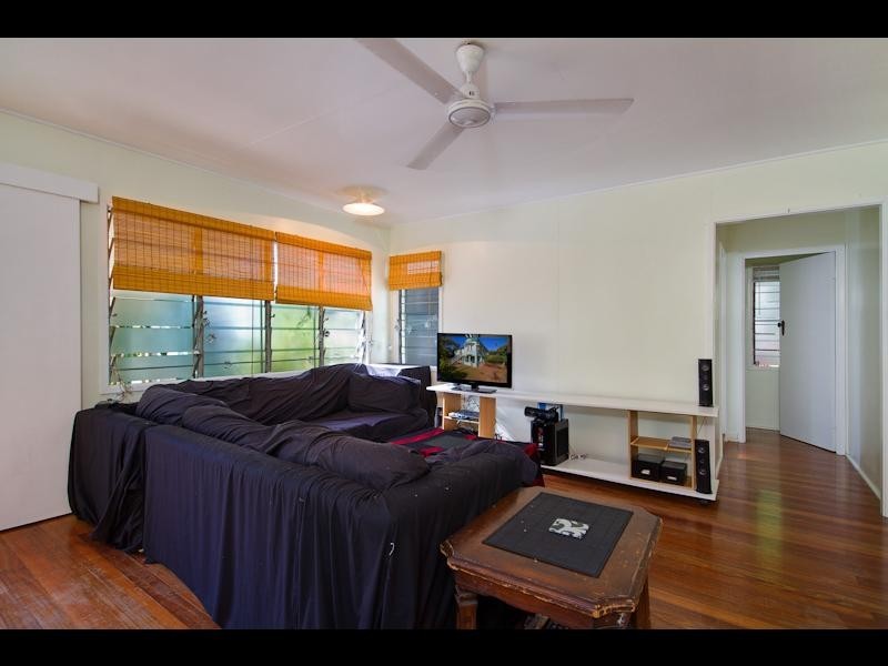 81 Digger Street, Cairns North QLD 4870