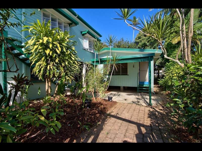 81 Digger Street, Cairns North QLD 4870