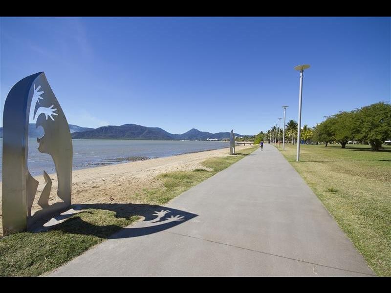 81 Digger Street, Cairns North QLD 4870