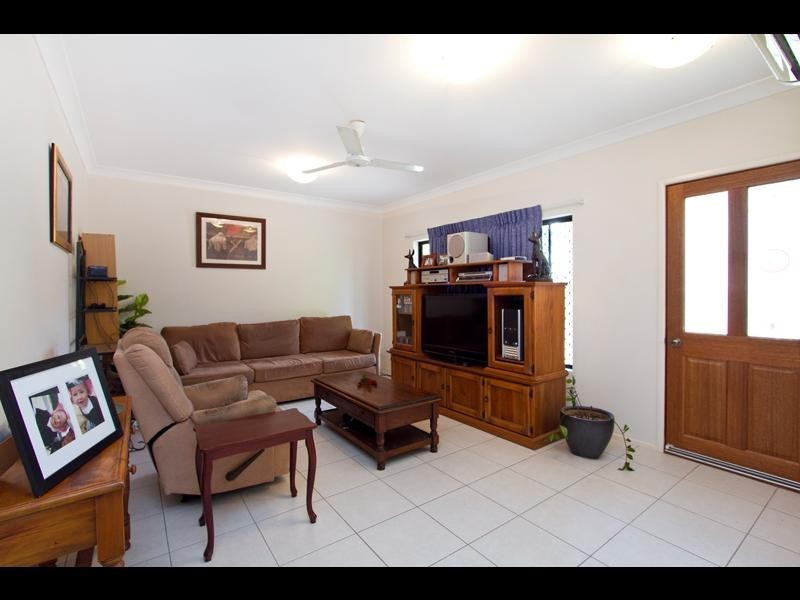 108 Callaghan Street, Mooroobool QLD 4870