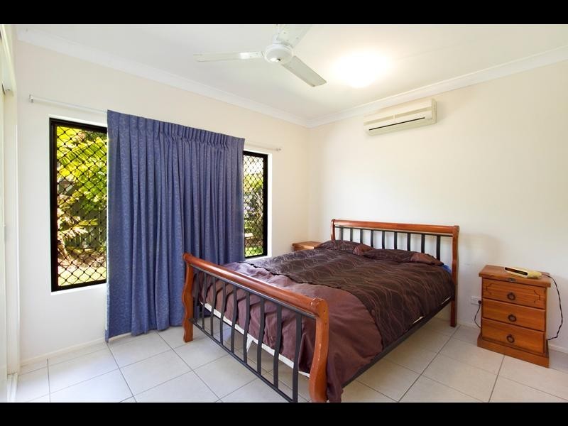 108 Callaghan Street, Mooroobool QLD 4870