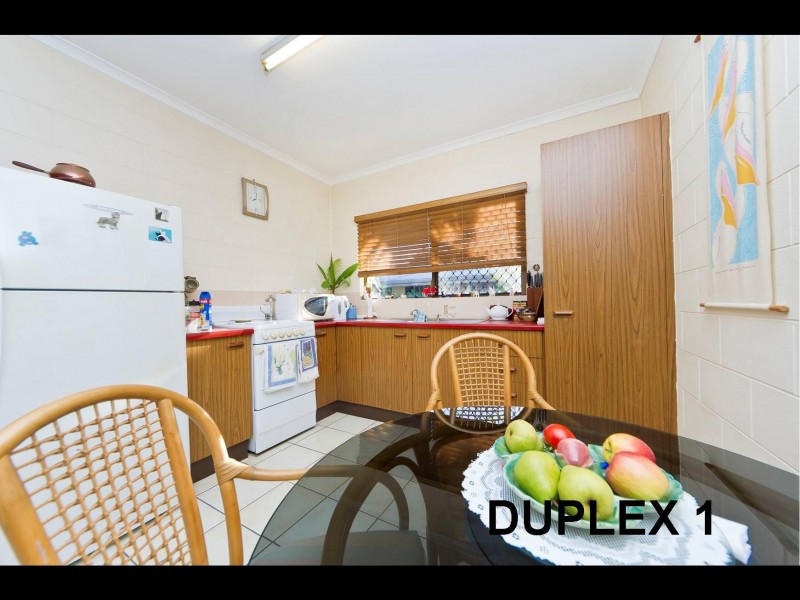1/2 Briggs Close, Whitfield QLD 4870