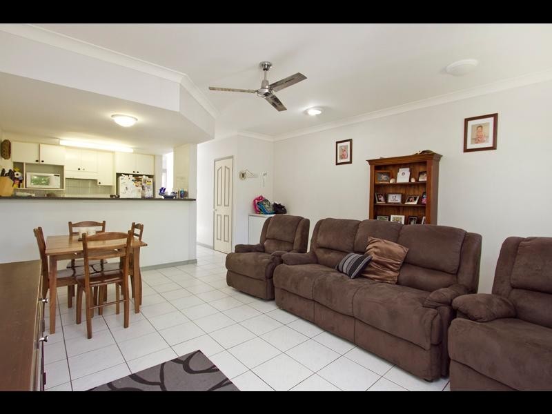 9/3 Quetta Close, Manoora QLD 4870