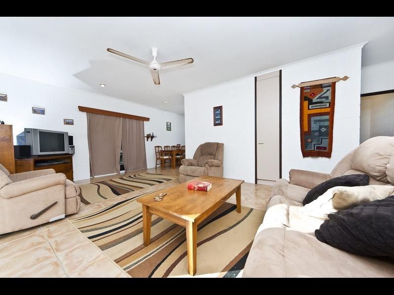 1/5 Marino Street, Whitfield QLD 4870