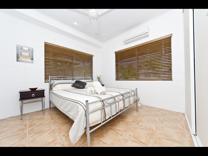1/5 Marino Street, Whitfield QLD 4870