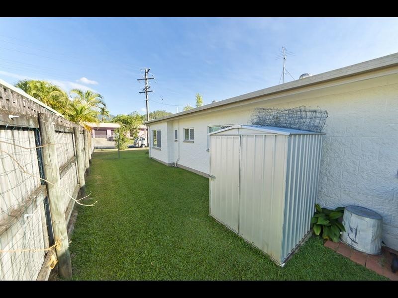 1/5 Marino Street, Whitfield QLD 4870