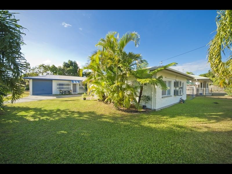 1/5 Marino Street, Whitfield QLD 4870