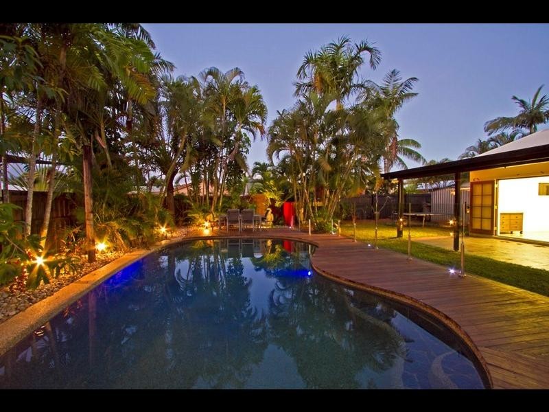18 Corella Street, Kamerunga QLD 4870