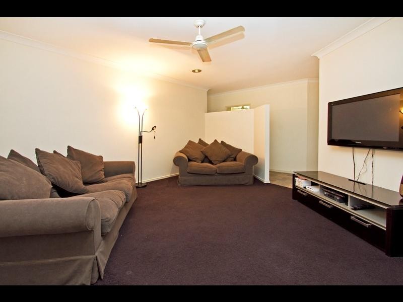 18 Corella Street, Kamerunga QLD 4870