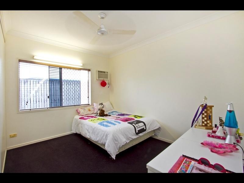 18 Corella Street, Kamerunga QLD 4870
