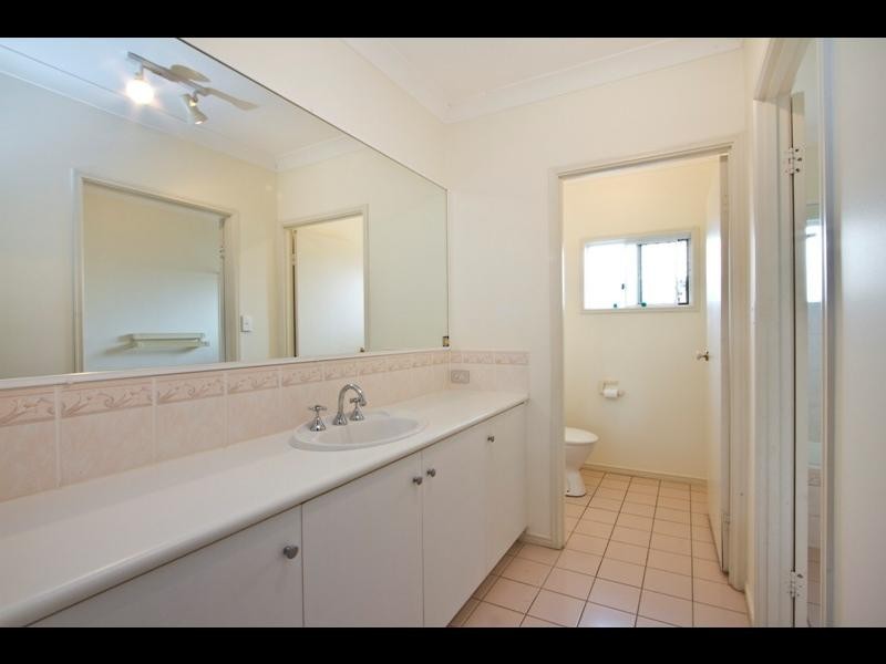 18 Corella Street, Kamerunga QLD 4870