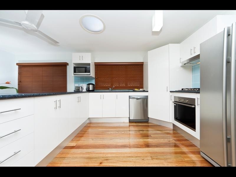 29 Curtin Street, Westcourt QLD 4870