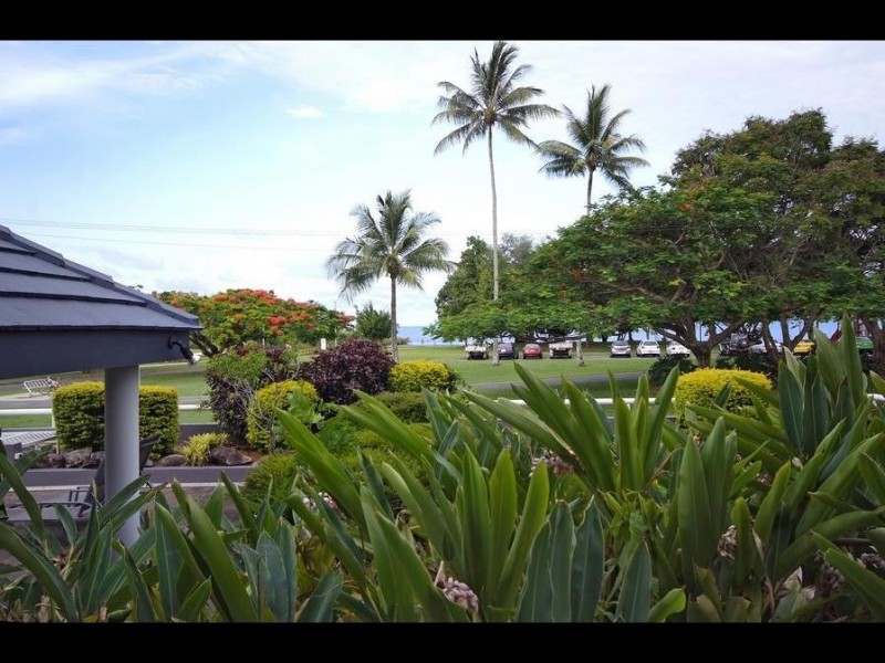 2/279 Esplanade, Cairns QLD 4870
