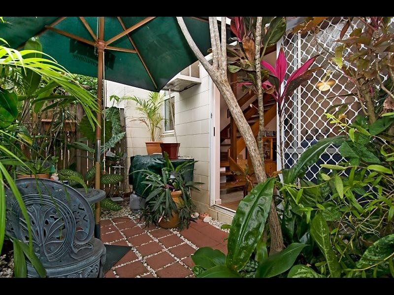 6/21 Sandown Close, Woree QLD 4868