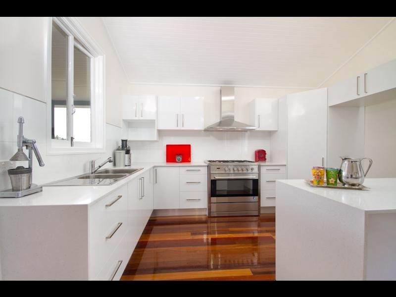 3 Hillside Close, Aeroglen QLD 4870