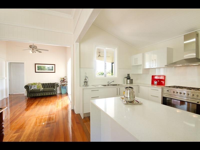 3 Hillside Close, Aeroglen QLD 4870