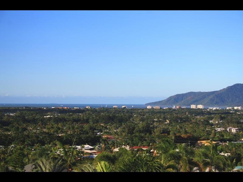 7 Caleb Court, Mooroobool QLD 4870