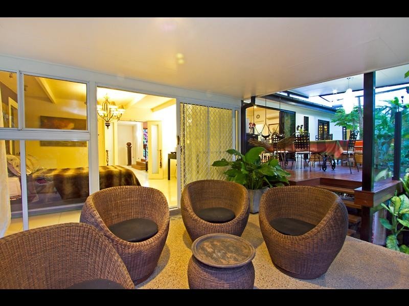 66 Hutchinson Street, Whitfield QLD 4870