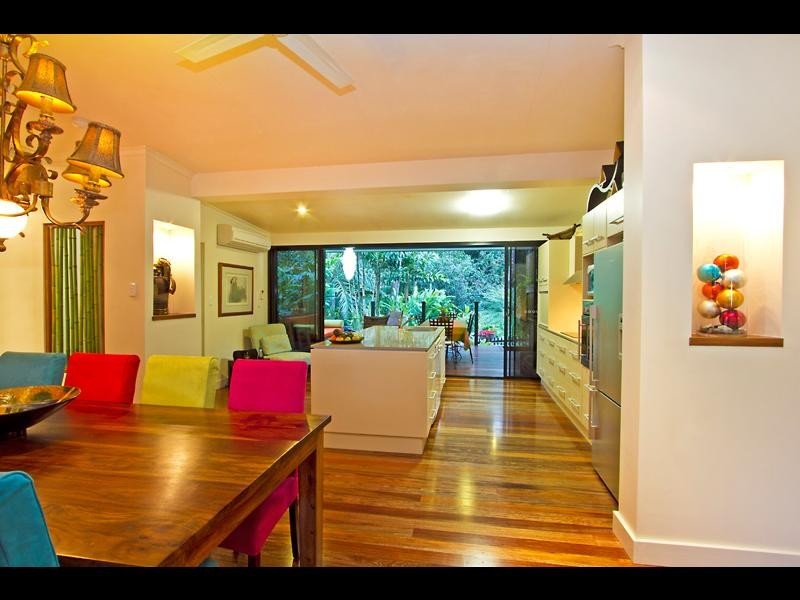 66 Hutchinson Street, Whitfield QLD 4870