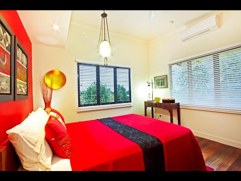 66 Hutchinson Street, Whitfield QLD 4870
