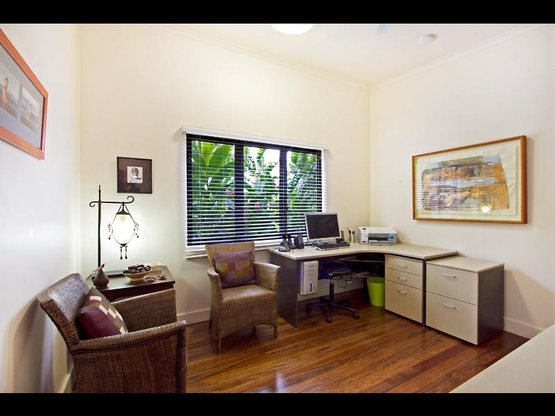 66 Hutchinson Street, Whitfield QLD 4870