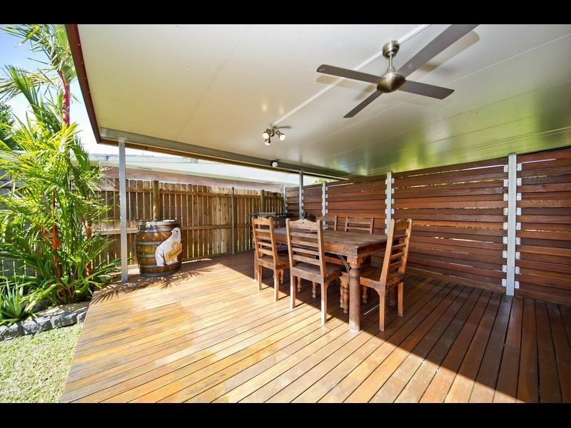 2/82 Birch Street, Manunda QLD 4870