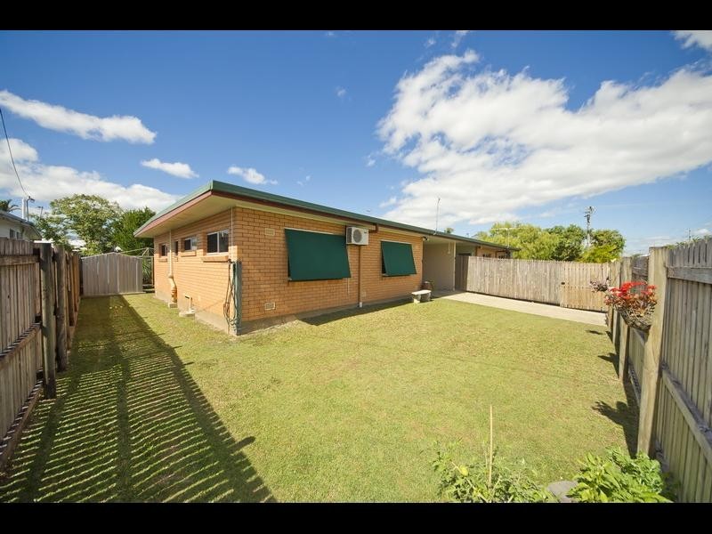 2/82 Birch Street, Manunda QLD 4870