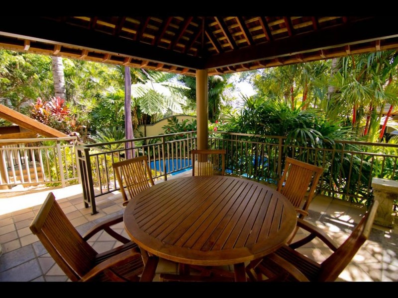 Palm Cove QLD 4879
