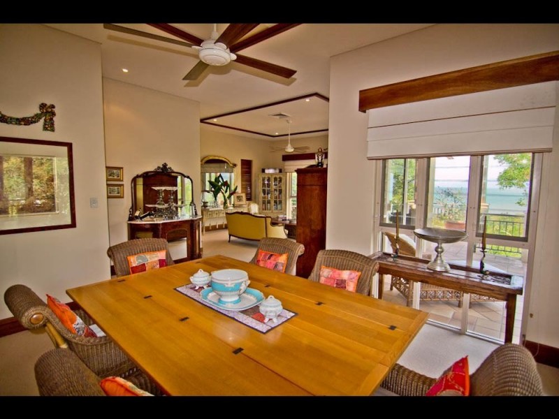 Palm Cove QLD 4879