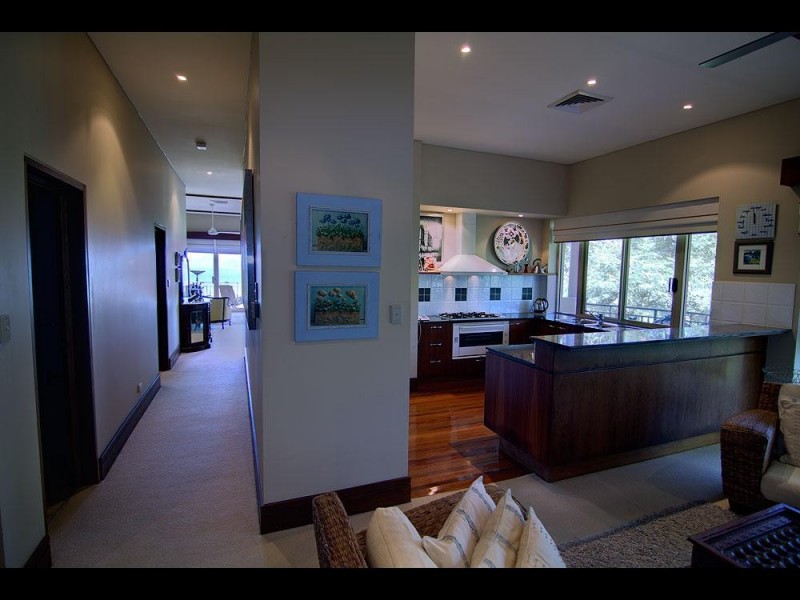 Palm Cove QLD 4879
