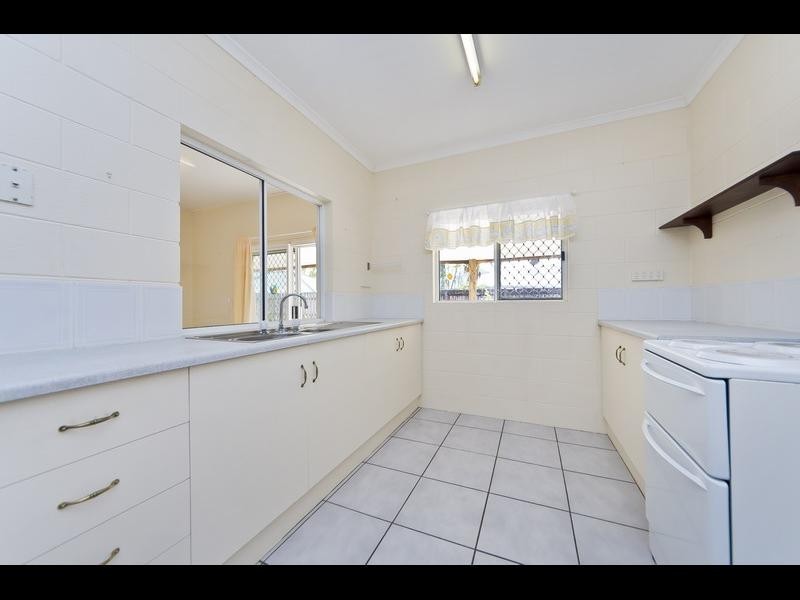 2/8 Cintra Street, Bentley Park QLD 4869