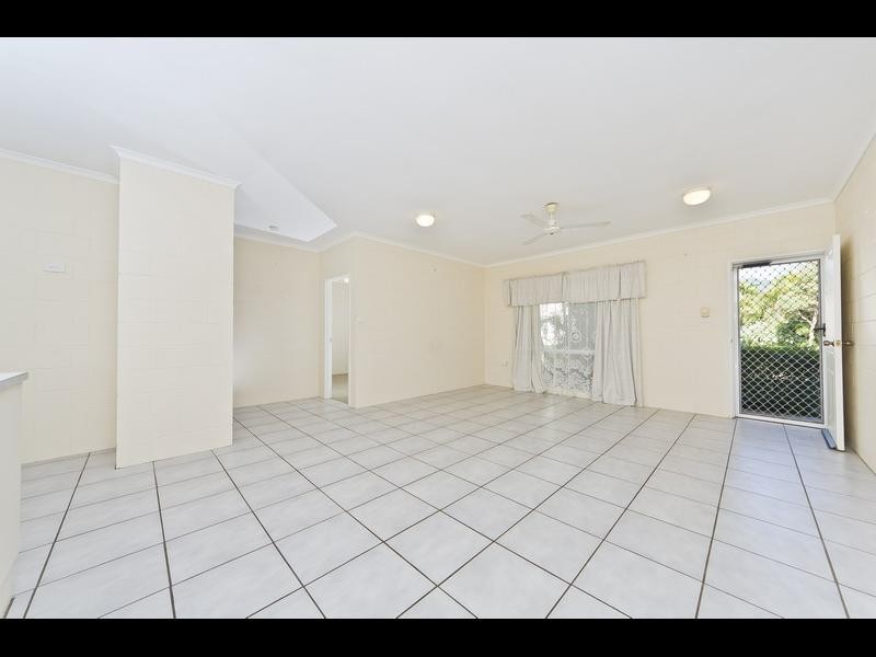 2/8 Cintra Street, Bentley Park QLD 4869