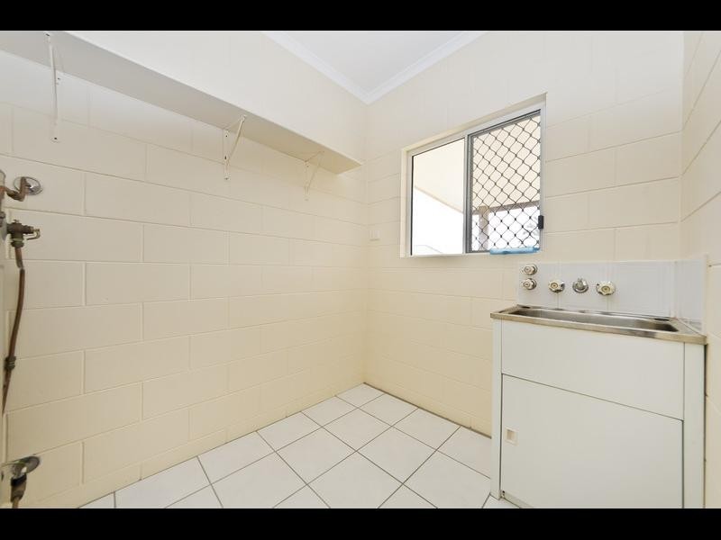 2/8 Cintra Street, Bentley Park QLD 4869