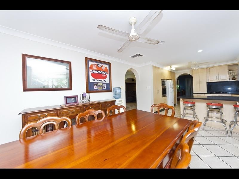 30 Southerden Drive, Mooroobool QLD 4870