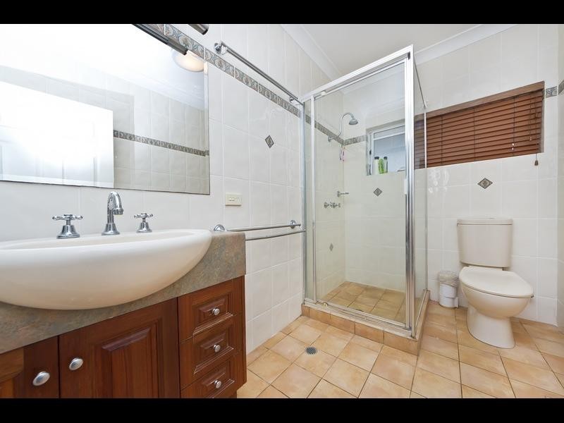 30 Southerden Drive, Mooroobool QLD 4870