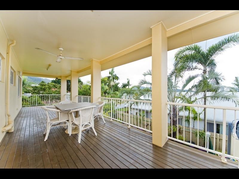 30 Southerden Drive, Mooroobool QLD 4870