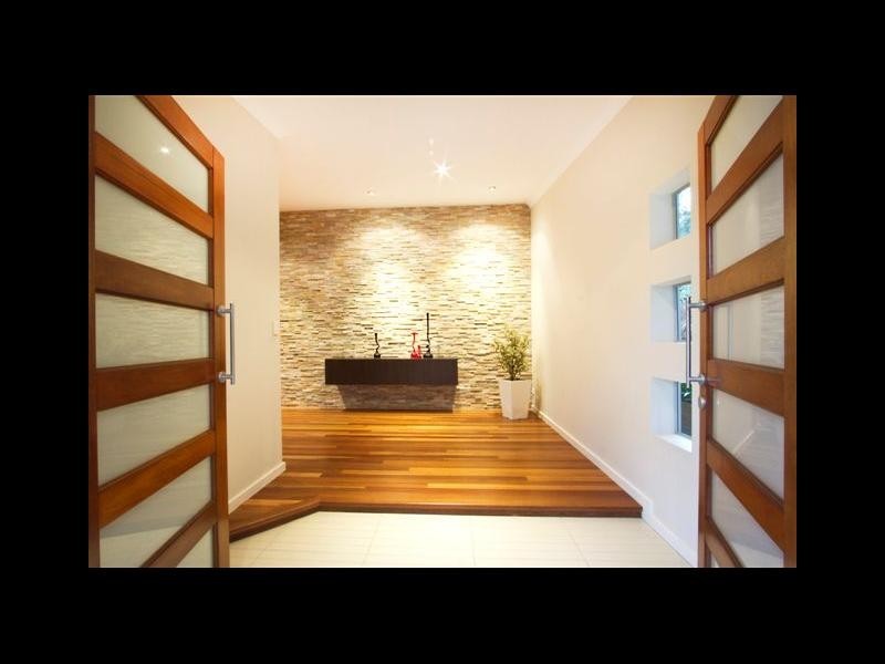 2 Juno Close, Mooroobool QLD 4870