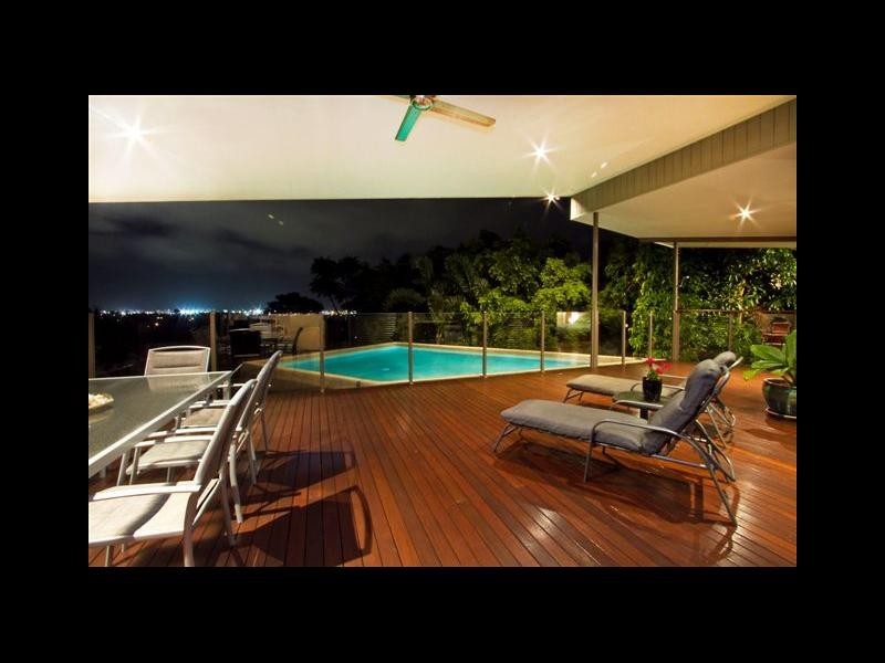 2 Juno Close, Mooroobool QLD 4870