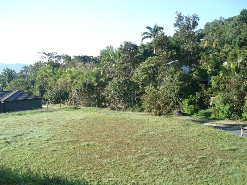 10 Bel-Air Drive, Whitfield QLD 4870