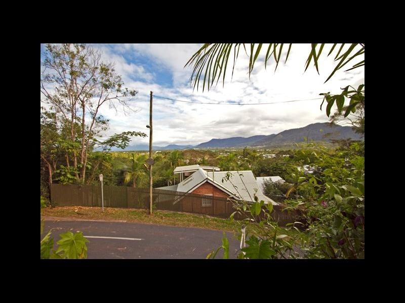 44 Walsh Street, Edge Hill QLD 4870